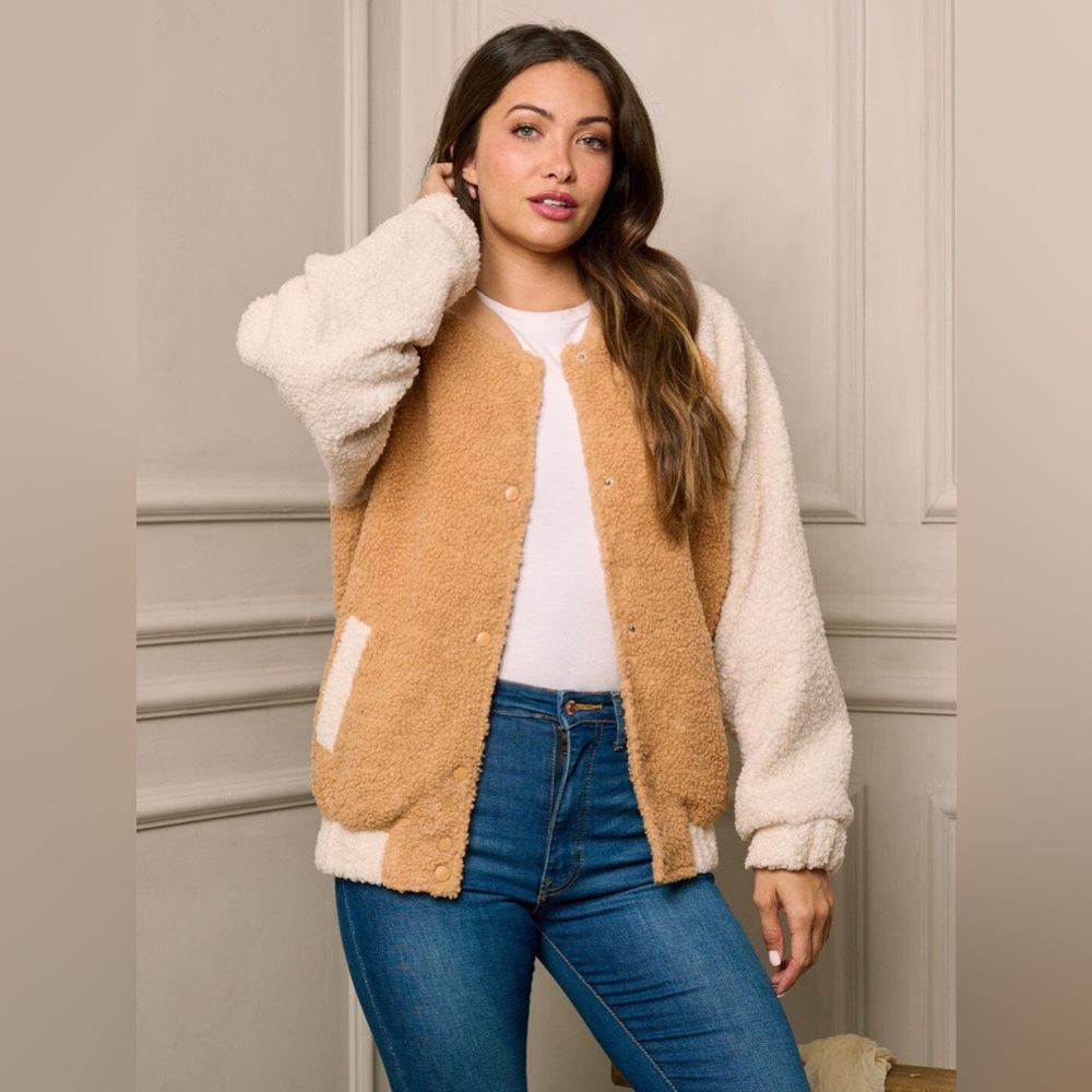 Off Duty Season Sherpa Colorblock Jacket - Picture 3 of 4